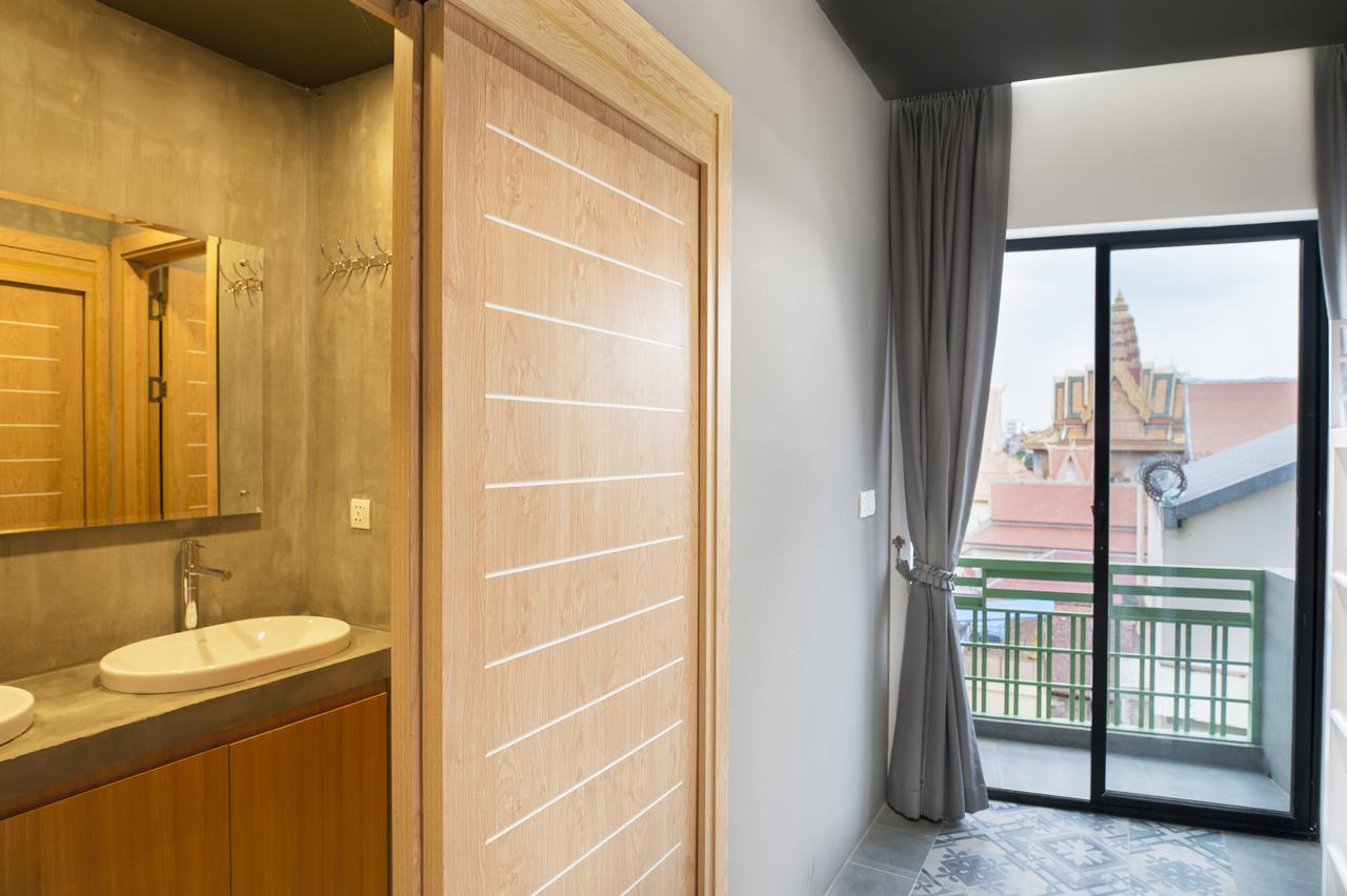 Sky Apartments Riverside - 50M To Royal Palace Phnom Penh Exterior photo