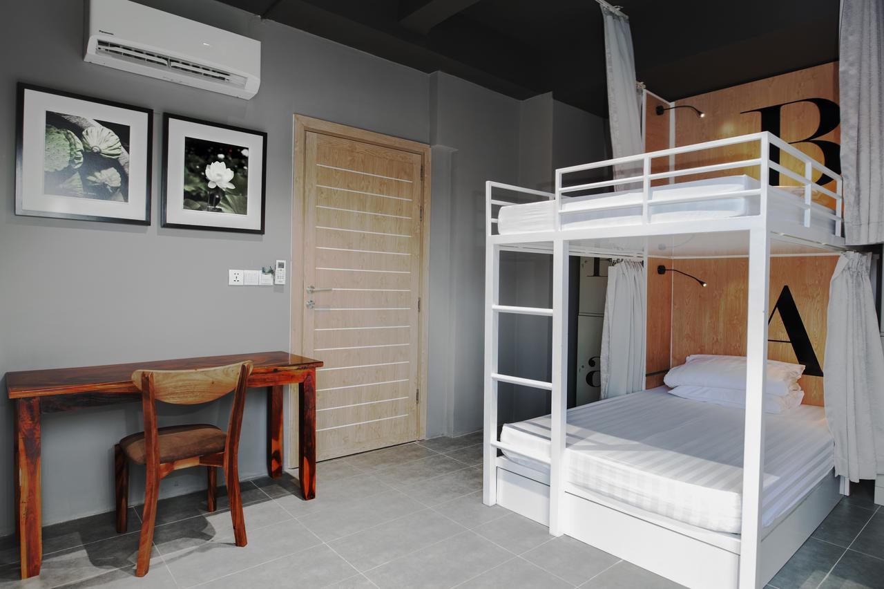 Sky Apartments Riverside - 50M To Royal Palace Phnom Penh Exterior photo